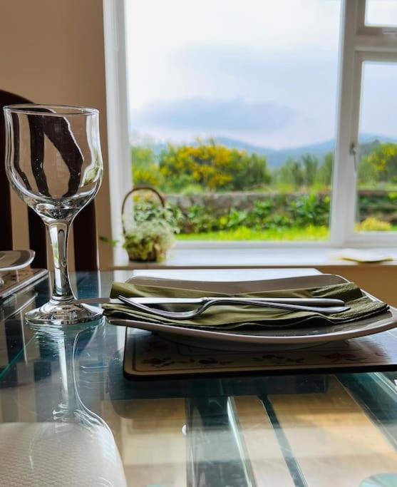 Cosy Country House In Deeside Finzean Room photo